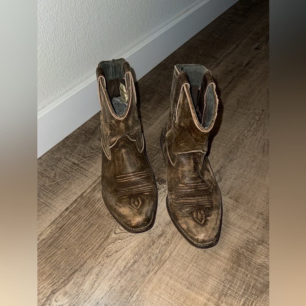 Roper size 5.5 boots